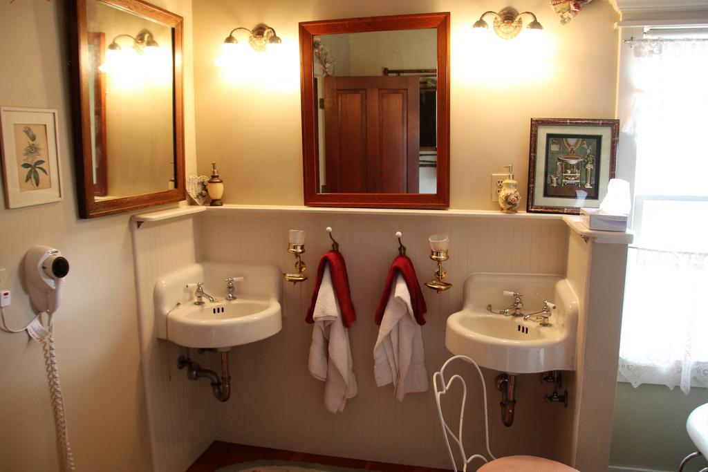 The Palm Hotel 3* Jamestown
