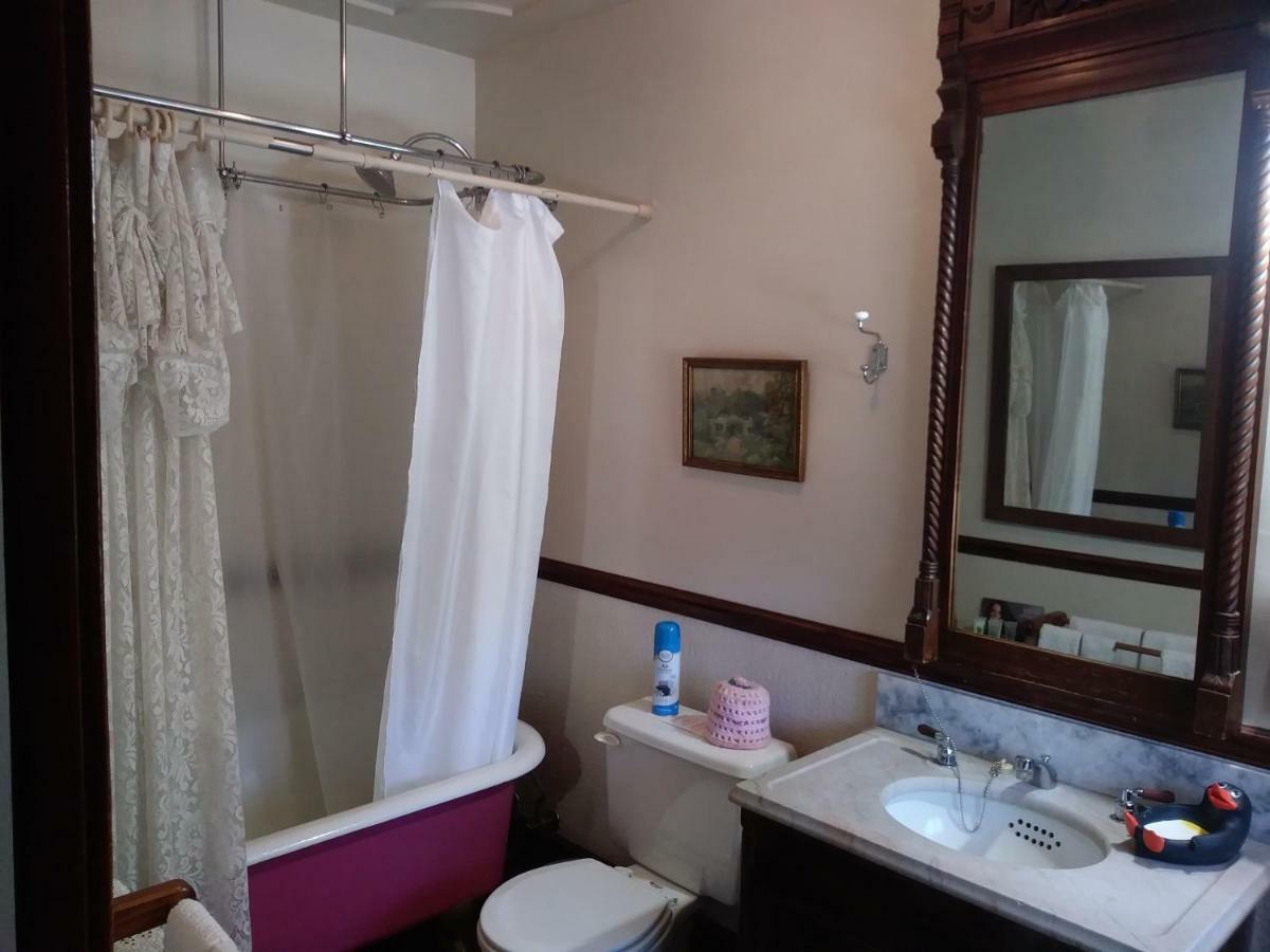 The Palm Hotel Bed & Breakfast