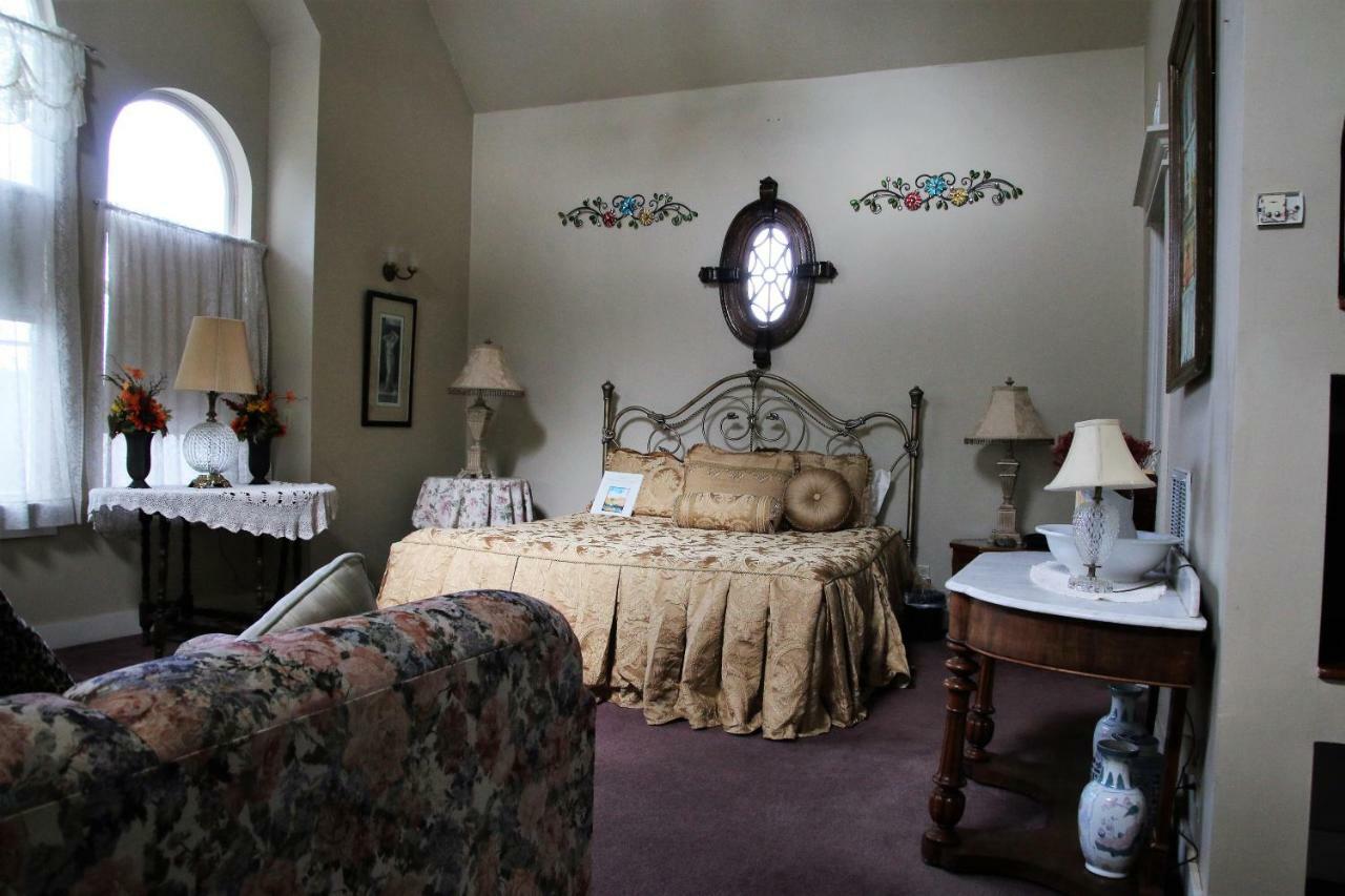 The Palm Hotel Bed & Breakfast 3*